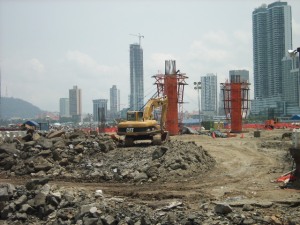 Cinta Costera Work Site During the Day